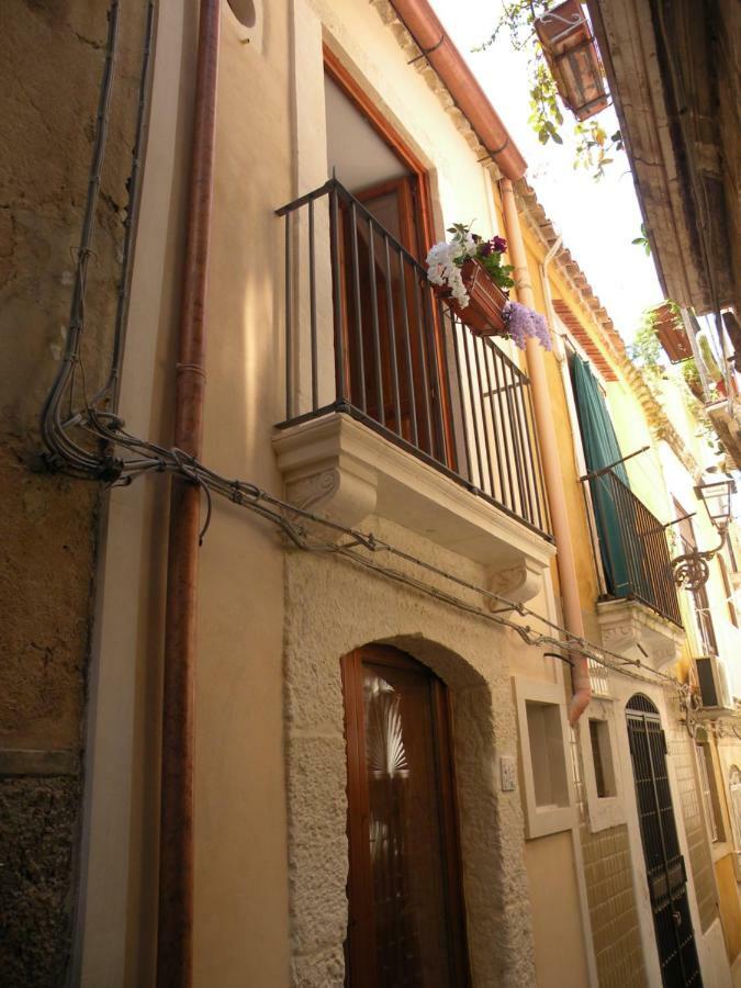 Al Blu Ortigia Apartments Syrakus Exterior foto